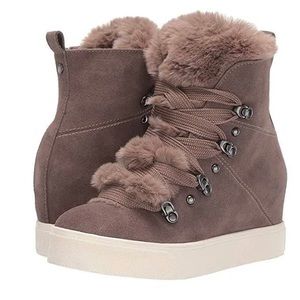 Jslide Brand New Whitney 8.5 boot still in box!